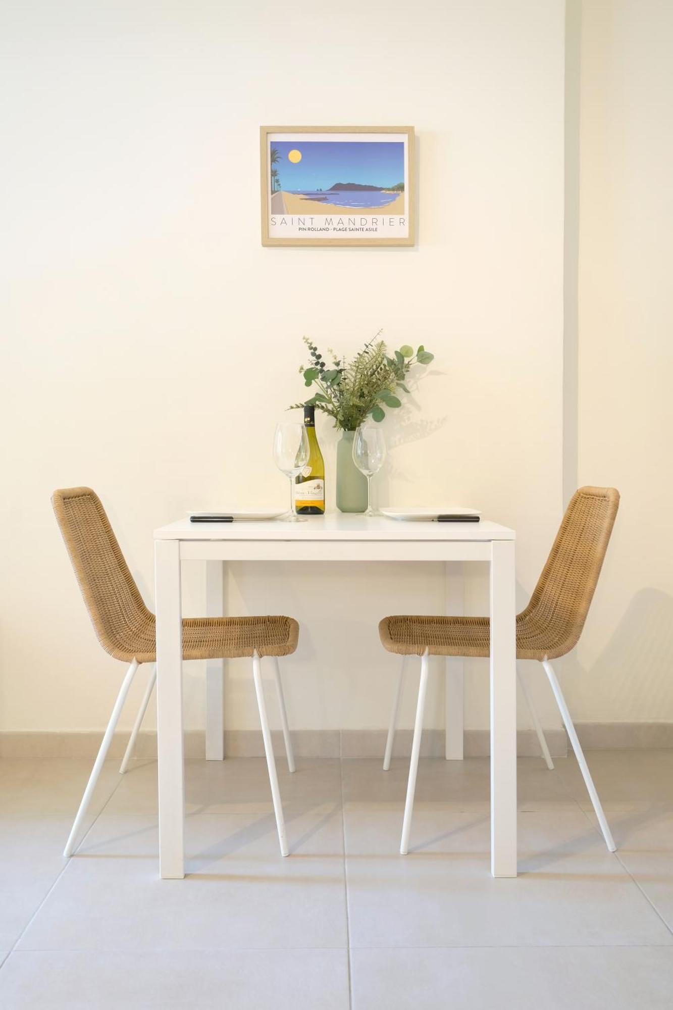 Studio Renove, 5Mn Plage, Terrasse, Clim, Velos Saint-Mandrier-sur-Mer Eksteriør billede