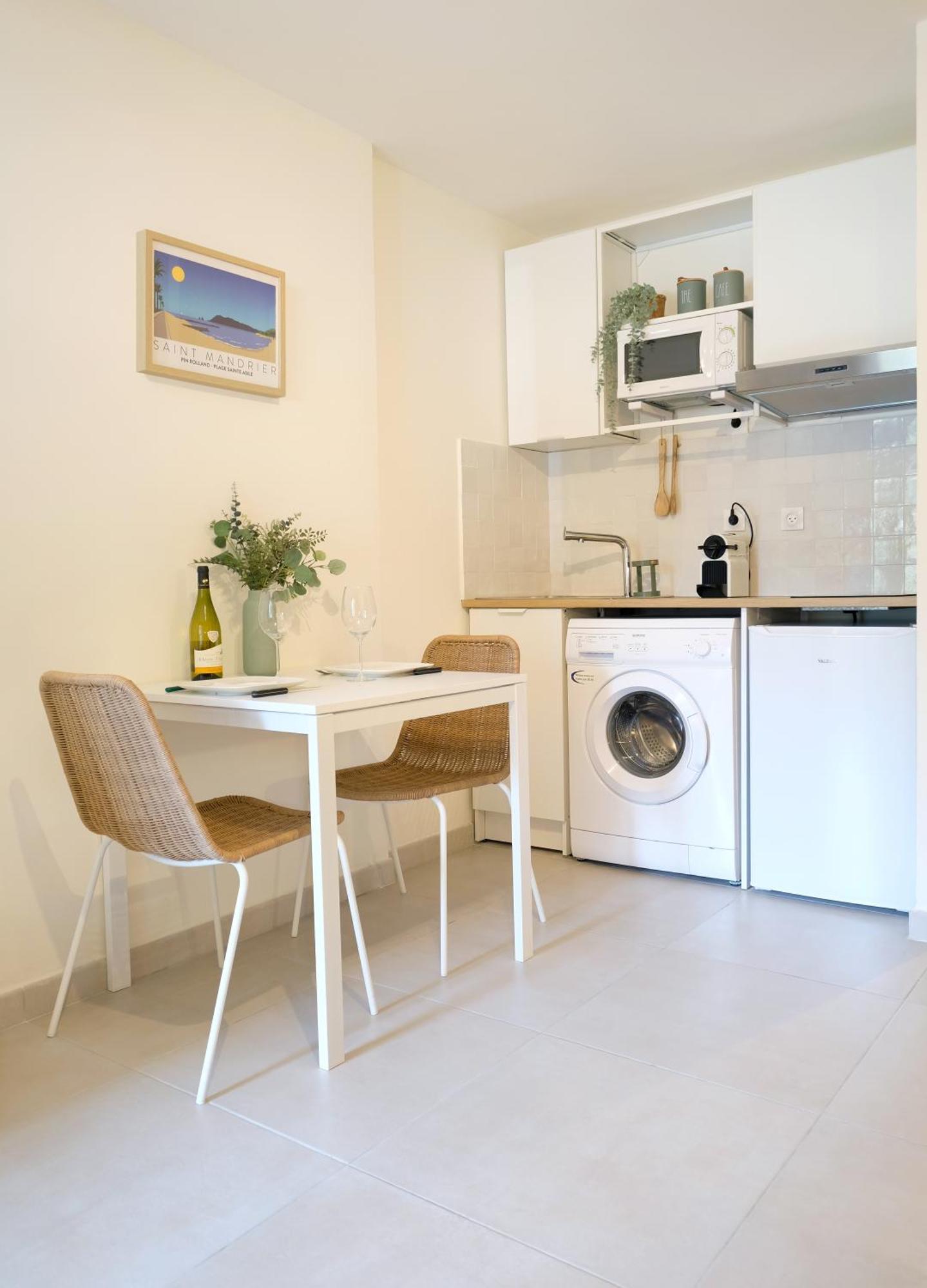 Studio Renove, 5Mn Plage, Terrasse, Clim, Velos Saint-Mandrier-sur-Mer Eksteriør billede